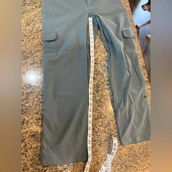 Eddie Bauer Women’s green hiking pants size medium - Picture 7 of 7